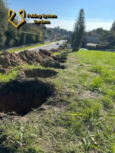 Żywopłot Nasadzenia tui na skarpie – Etap 6 – Niegowonice k. Zawiercia