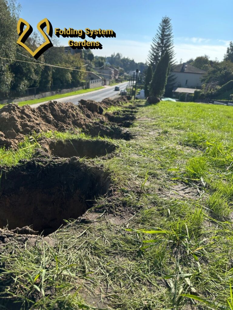 Żywopłot Nasadzenia tui na skarpie – Etap 6 – Niegowonice k. Zawiercia